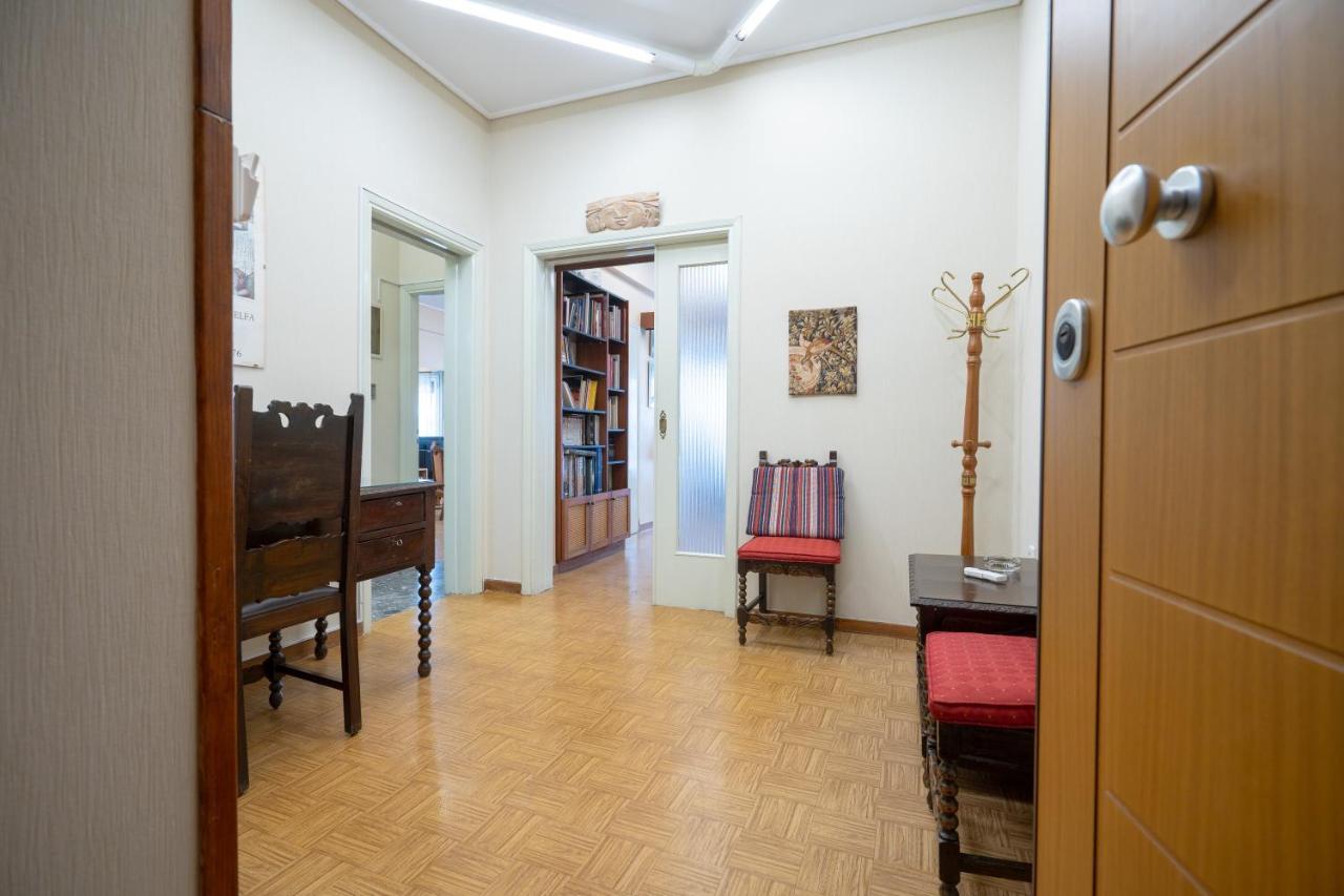 Syntagma Square 1 Bedrm 4 Persons Apartment By Mps Athens Ngoại thất bức ảnh